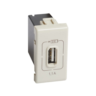 Vakantie Gewoon draadloos Bticino Magic USB-lader 1.1A, 1 module (A5285C1) - masoel.be
